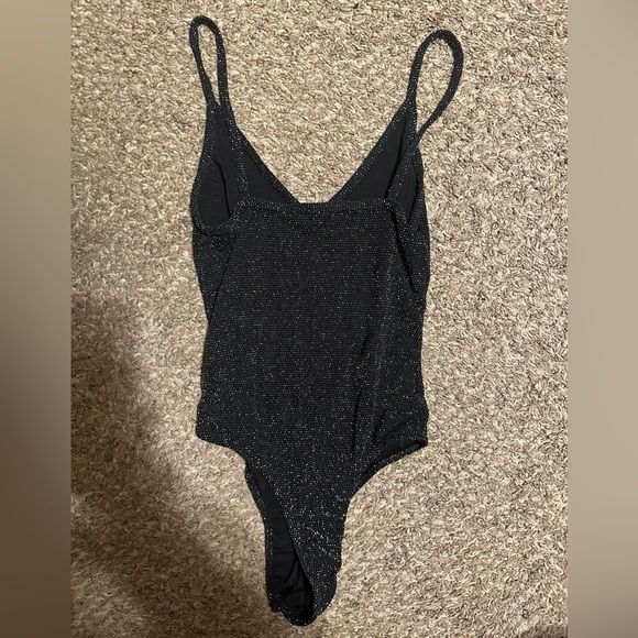 Pretty Little Thing Black Textured Shimmer Strappy Body Suit - Picture 3 of 4